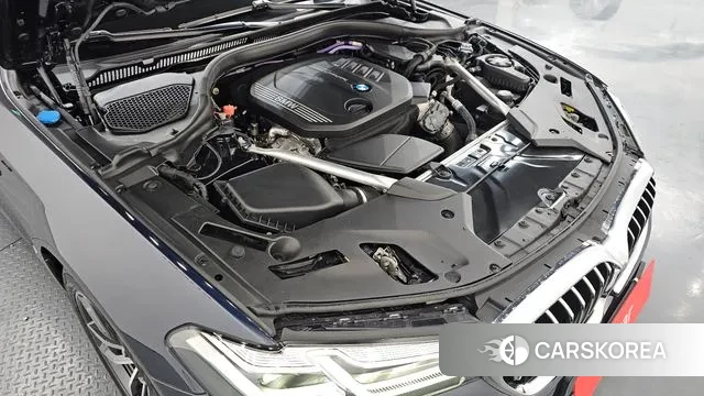 BMW 5 Series (G30) id 3468816 из Кореи 16