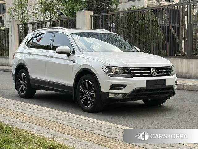 Volkswagen Tiguan L id 4219865 из Китая 23