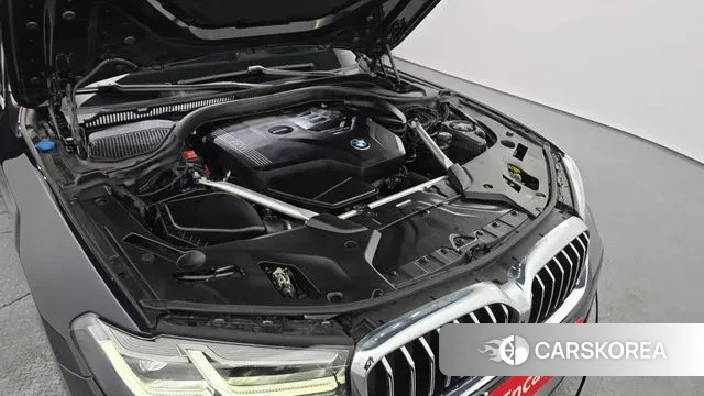 BMW 5 Series (G30) id 3650856 из Кореи 16