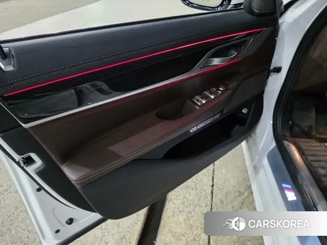 BMW 7 Series (G11) id 3239299 из Кореи 16