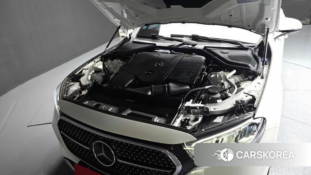 Mercedes-Benz E-Class W214 id 4847550 из Кореи 26