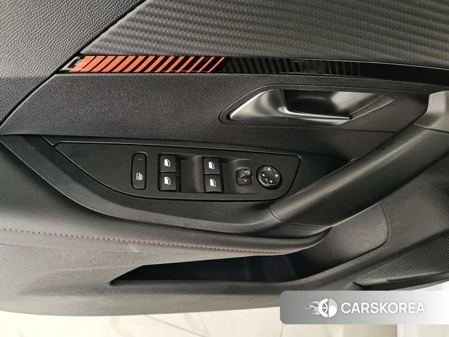 Peugeot 2008 id 3919268 из Китая 18