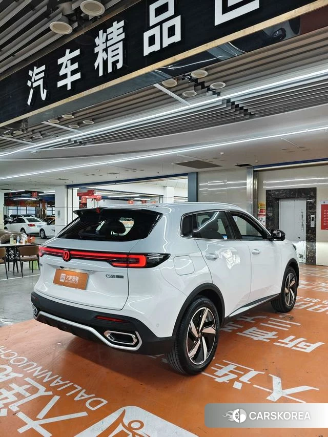 Chang'an CS55 PLUS PHEV 2026 Белый из Китая, фото 6