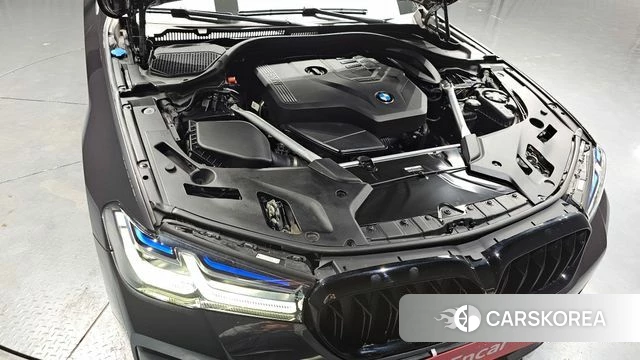 BMW 5 Series (G30) id 3838882 из Кореи 16