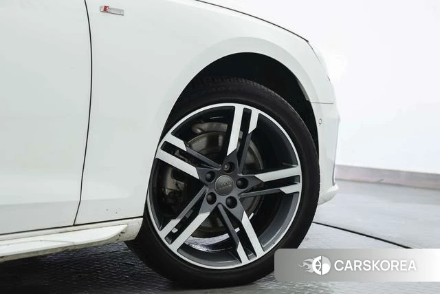 Audi A4L id 4263482 из Китая 22