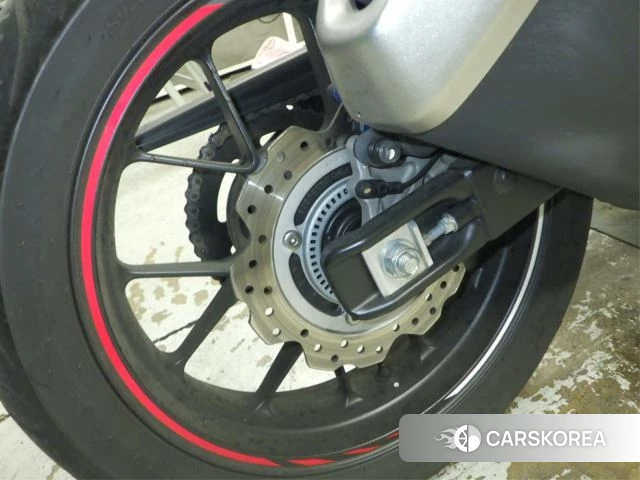 Honda CBR400R id 4184232 из Японии 30