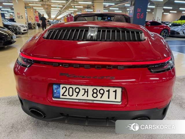Porsche 911(992) id 4388807 из Кореи 16