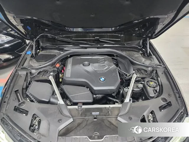 BMW 5 Series (G30) id 3338725 из Кореи 16