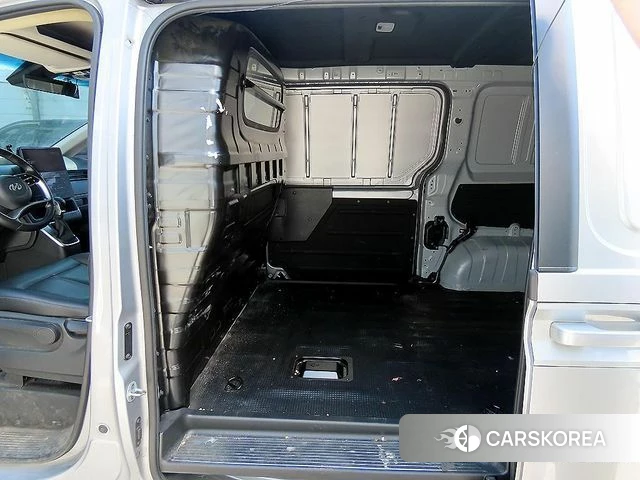 Hyundai Staria id 4280531 из Кореи 14