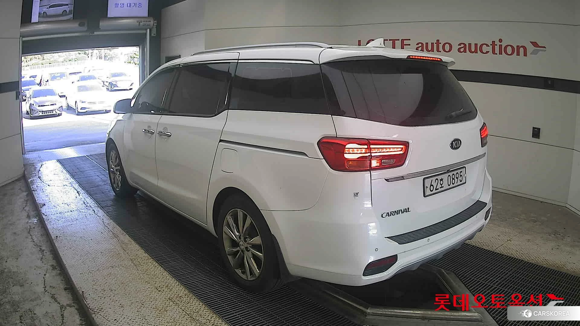 Kia Carnival id 4909152 из Кореи 33