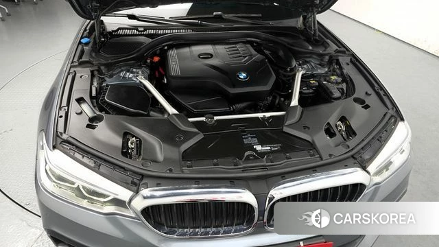 BMW 5 Series (G30) id 3893407 из Кореи 16