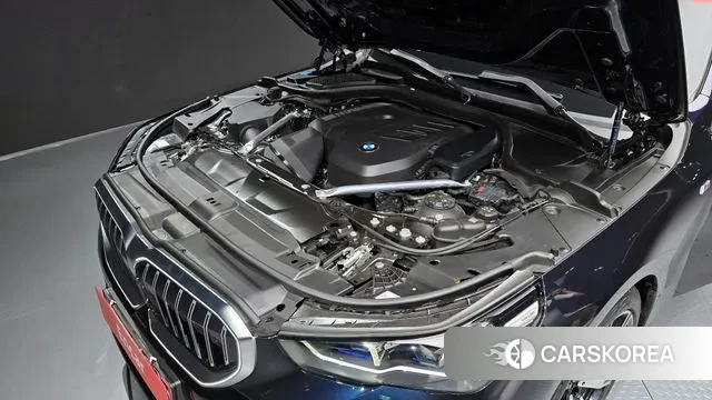 BMW 5 Series (G60) id 3052707 из Кореи 16