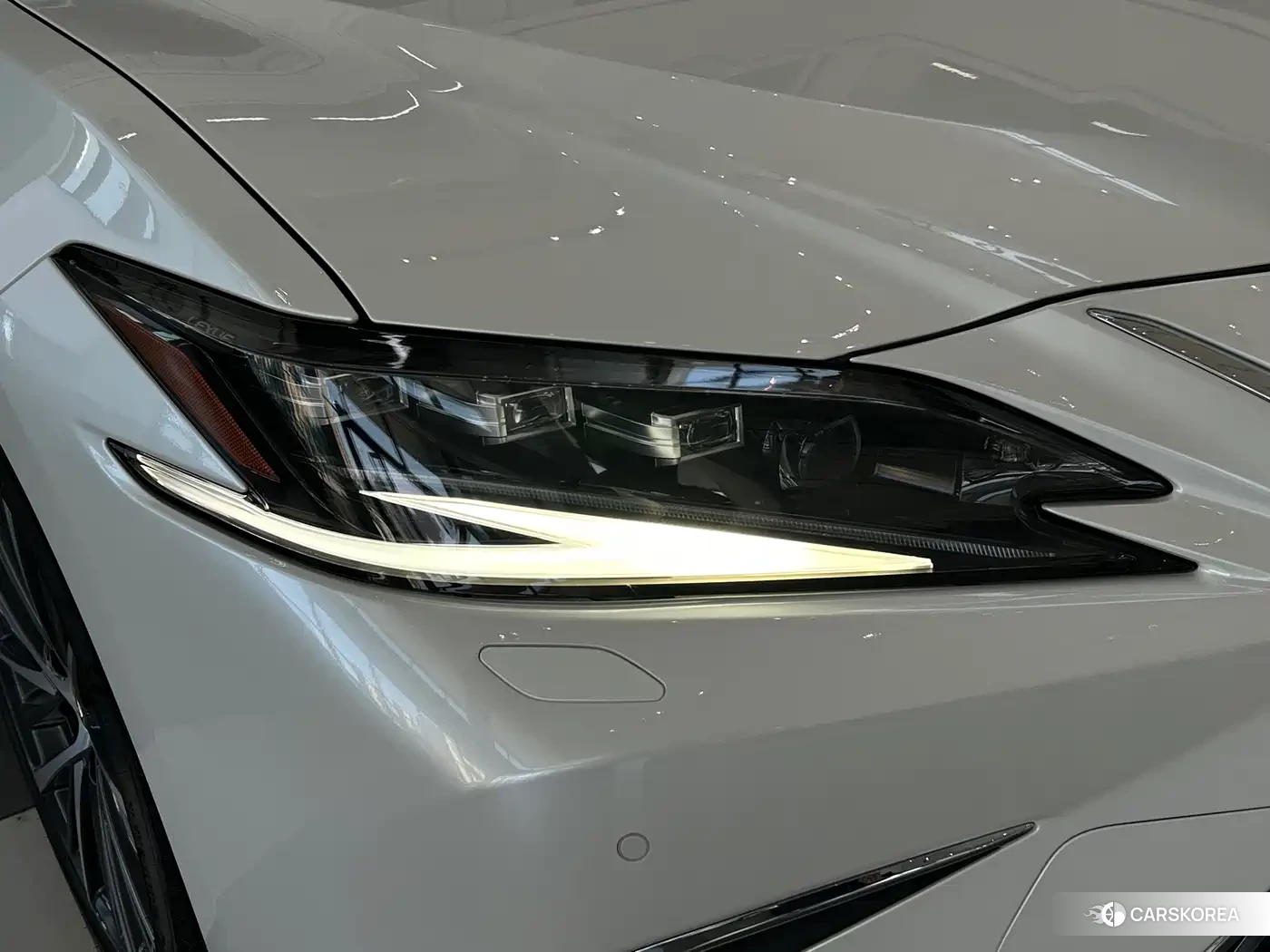 Lexus ES id 4686102 из Китая 23