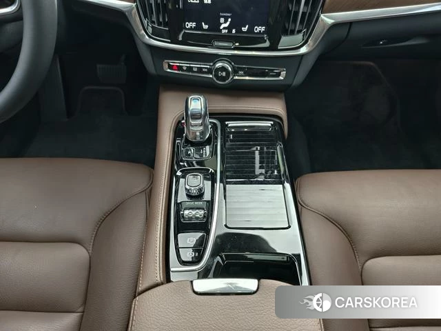 Volvo S90 PHEV id 4212918 из Китая 12