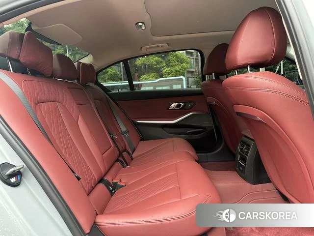 BMW 3 series id 4271668 из Китая 13