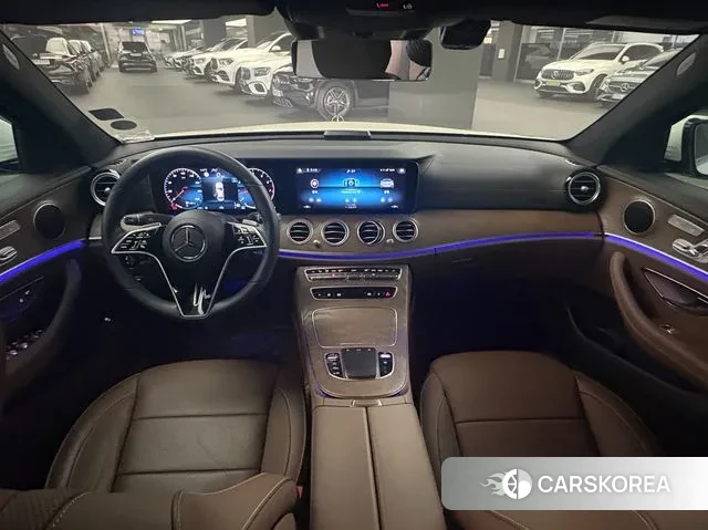 Mercedes-Benz E-Class W213 2022 Белый из Кореи, фото 6