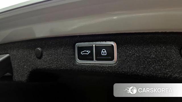 Hyundai Grandeur (GN7) id 3826250 из Кореи 16