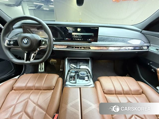 BMW i7 id 4240384 из Китая 13