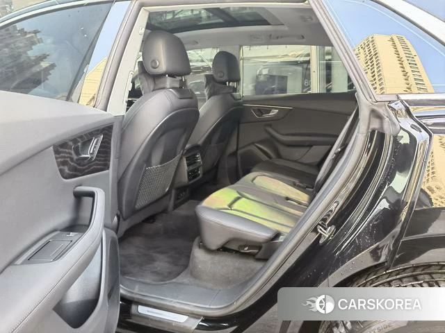 Audi Q8 2024 Черный из Китая, фото 6
