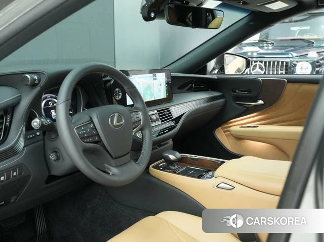 Lexus LS id 4374532 из Китая 18