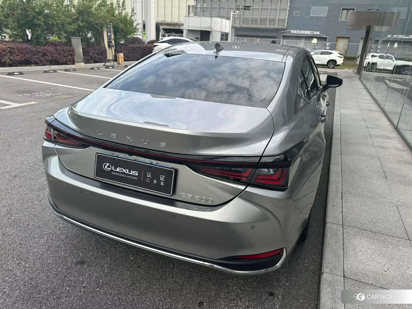 Lexus ES 2026 Silver/gray из Китая, фото 6