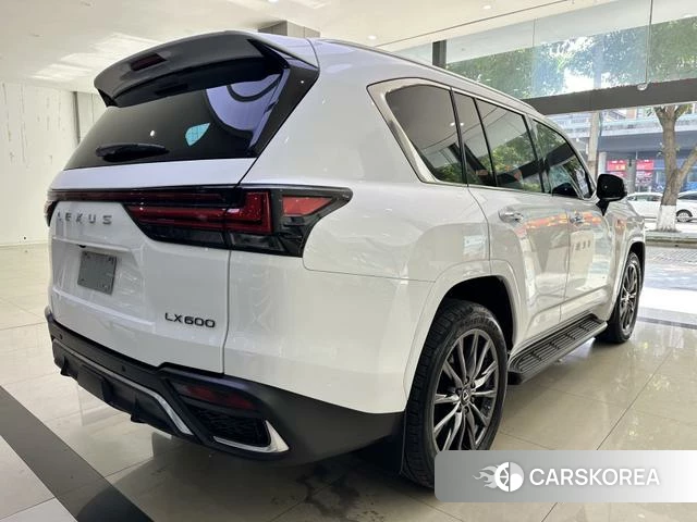 Lexus LX id 4274430 из Китая 7