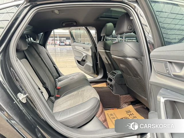Audi A6L id 4291252 из Китая 10