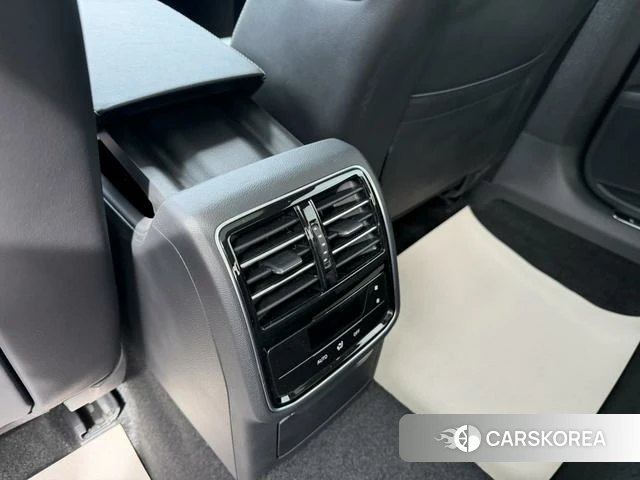 Volkswagen Magotan id 4257719 из Китая 8