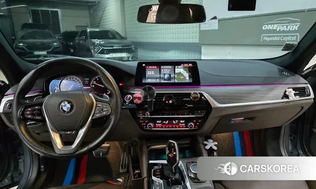 BMW 5 Series (G30) id 3709469 из Кореи 16