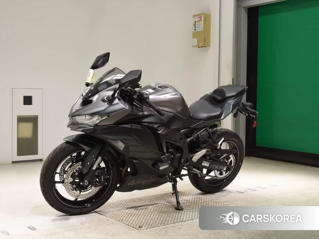 Kawasaki ZX-4R SE 2025 из Японии, фото 4