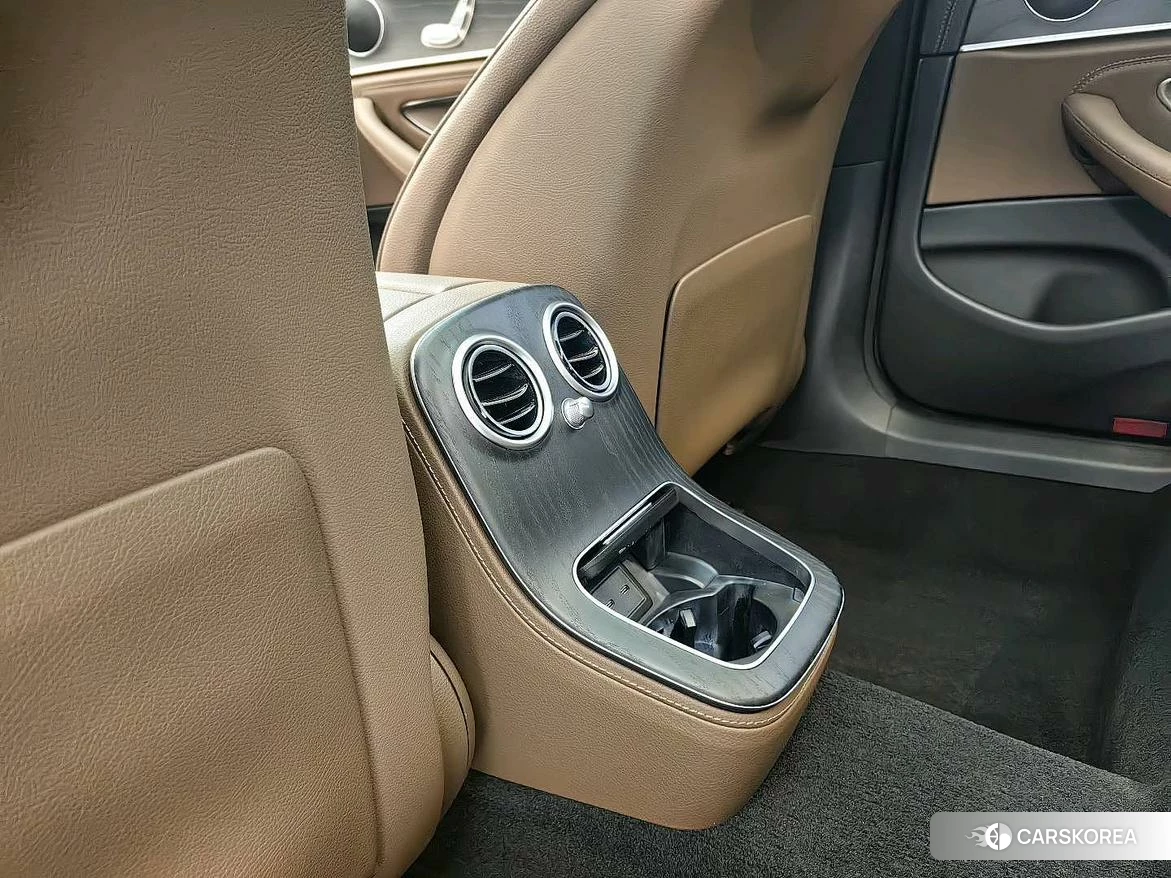 Mercedes-Benz E-Class id 4454045 из Китая 14