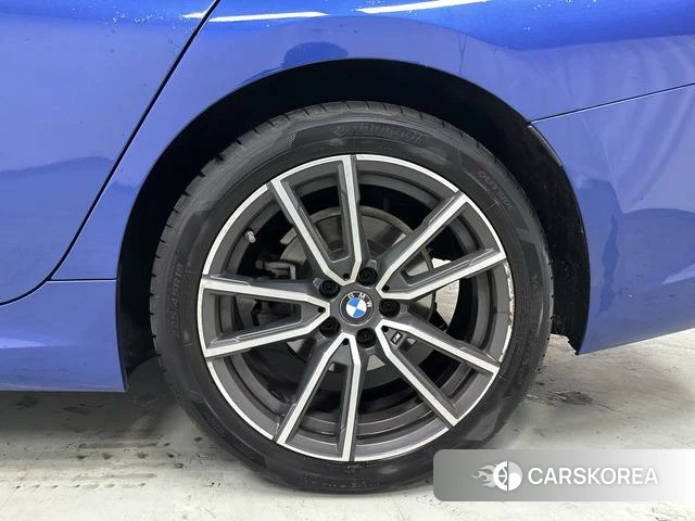 BMW 3 series id 4253806 из Китая 16