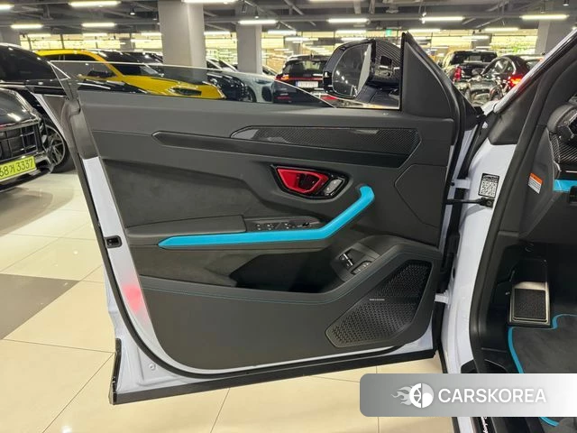 Lamborghini Urus id 4400229 из Кореи 12