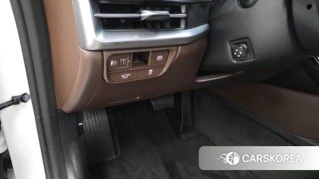 Hyundai Grandeur (GN7) id 3770482 из Кореи 16