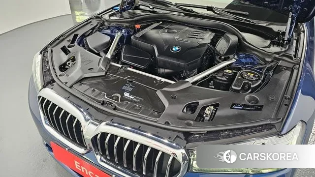 BMW 5 Series (G30) id 3407068 из Кореи 16