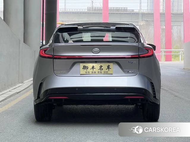 Toyota bZ5 id 3920611 из Китая 12