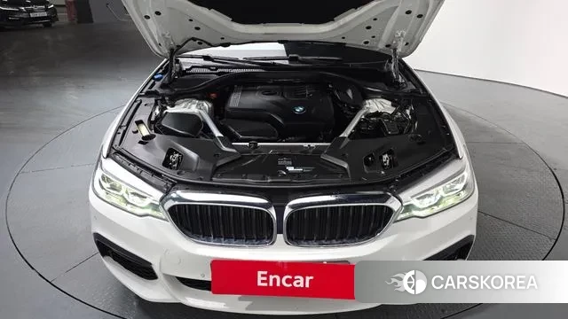 BMW 5 Series (G30) id 3479522 из Кореи 16