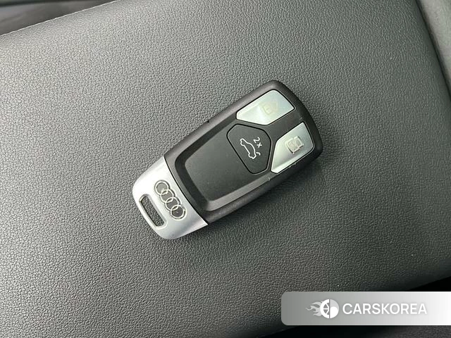 Audi A5 id 4260610 из Китая 16