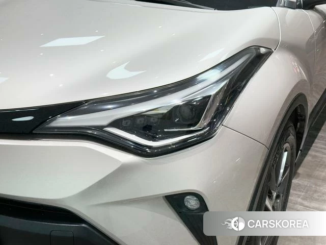 Toyota C-HR id 4273851 из Китая 31