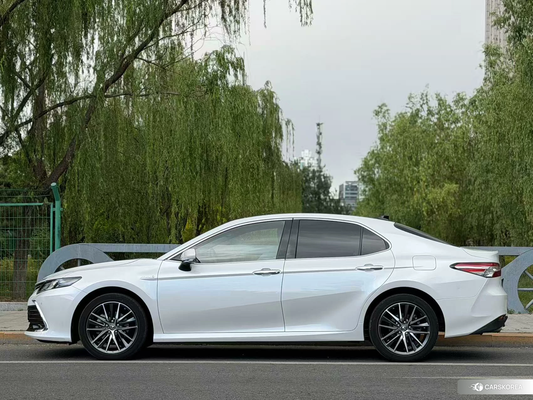Toyota Camry id 4405917 из Китая 24