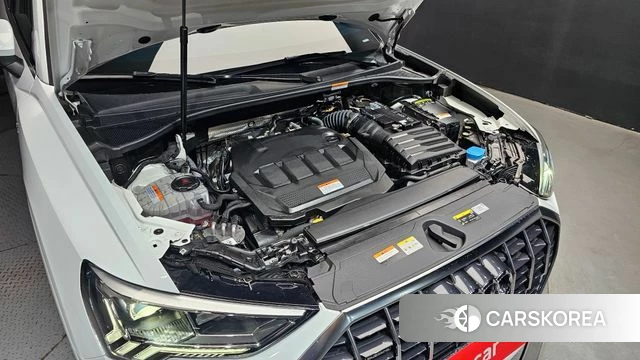 Audi Q3 (F3) id 4506085 из Кореи 26