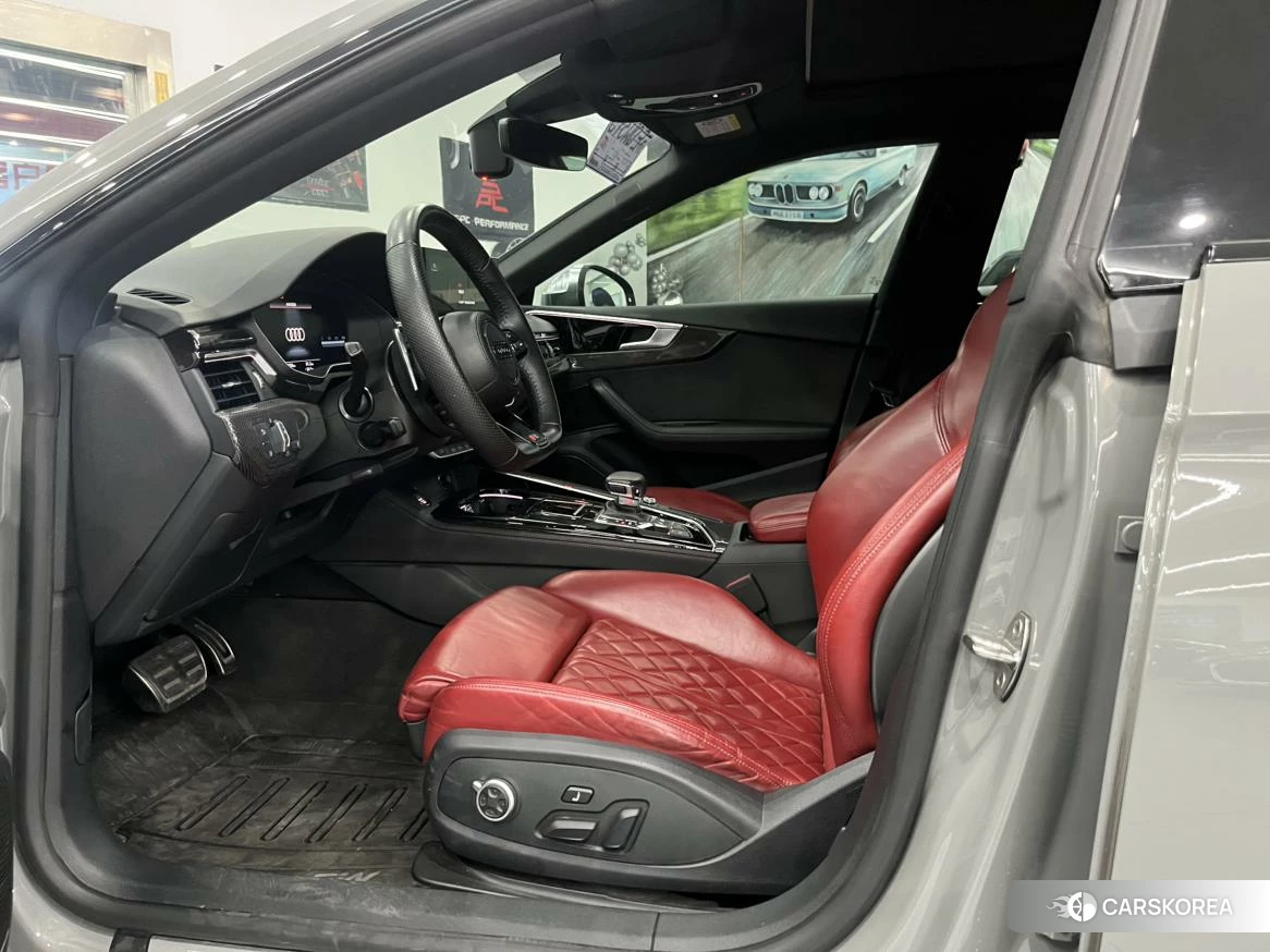 Audi S5 id 4479609 из Китая 11