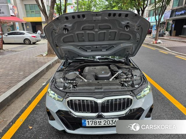 BMW 5 Series (G60) id 4571406 из Кореи 13