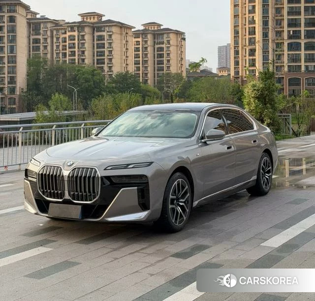BMW 7 series 2024 Шампань из Китая, фото 6