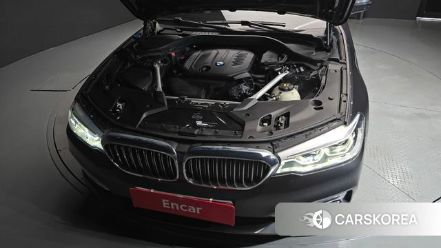 BMW 5 Series (G30) id 4410638 из Кореи 26