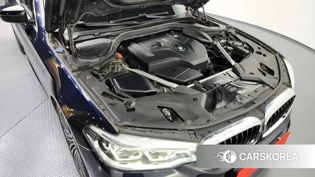 BMW 5 Series (G30) id 3396675 из Кореи 16