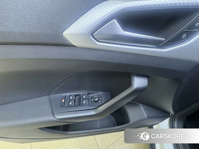 Volkswagen Exploring the shadow id 4278857 из Китая 22
