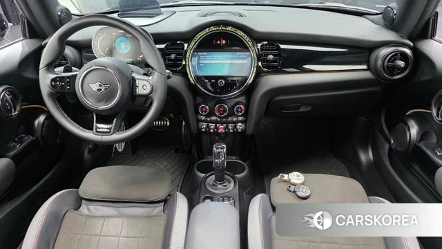 Mini Cooper S id 4555641 из Кореи 29