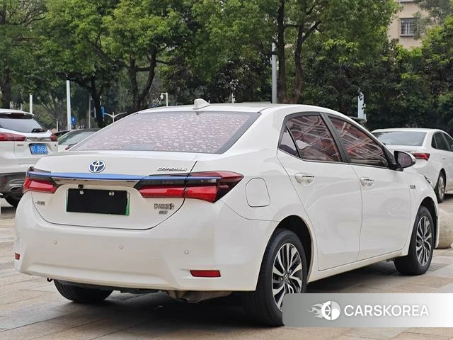 Toyota Corolla dual engine E+ id 4333678 из Китая 7