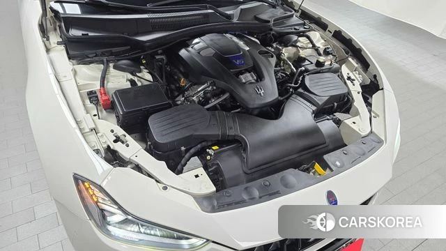 Maserati Ghibli id 3867496 из Кореи 16